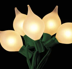 Kismet String Light 14 Feet - 15 Matte White Lights On Green Wire - Connect Up To 8 Strands -Solar Christmas Holiday Shop 120 202022 02 22T123033.927