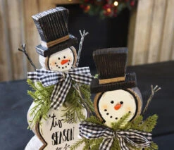 Set Of 2 White Resin Snowmen With Pine And Bows - -Solar Christmas Holiday Shop 2532260 snowmen resin detai